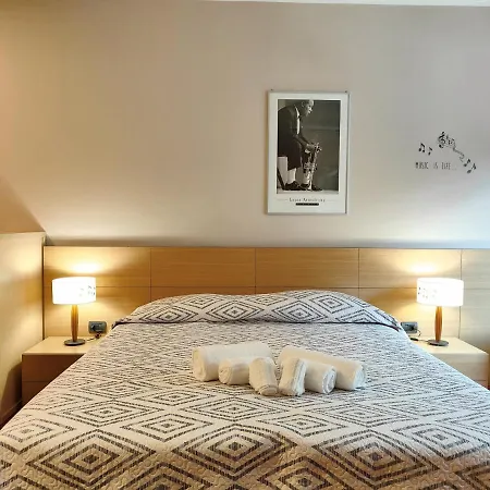 Hostdomus - Fine Apartment