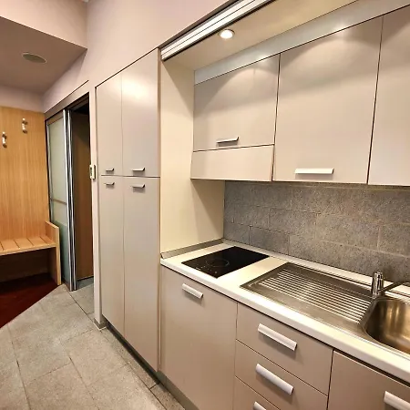 Hostdomus - Fine * Turin
