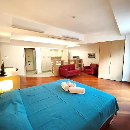 Hostdomus - Fine Apartment Turin