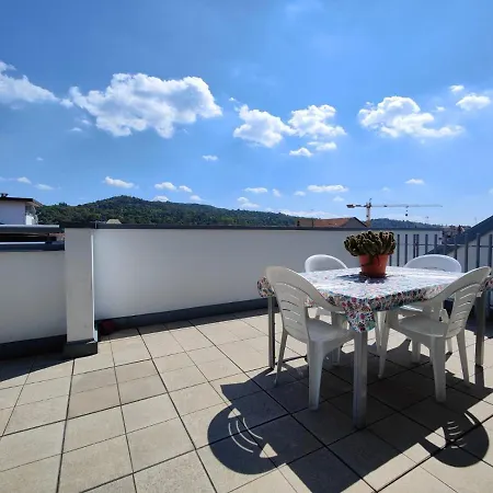 Apartment Hostdomus - Fine *