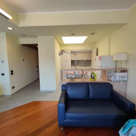 Hostdomus - Fine Apartment Turin